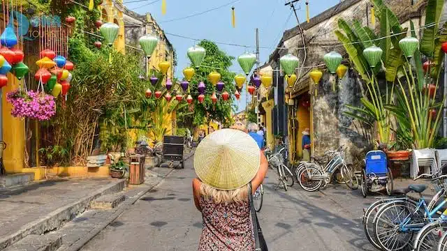 Digital Nomad Life in Hoi An, Vietnam: Balancing Work and Exploration in a Charming Ancient Town
